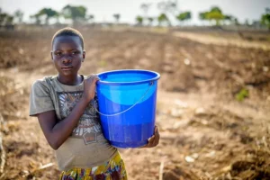 accès à l'eau enfant