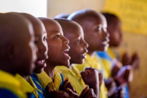 enfants parraines engages contre la hausse des temperatures