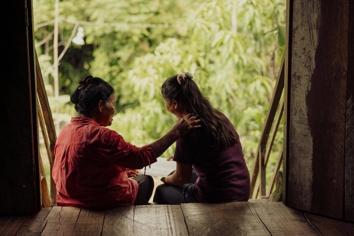 Photo de Rachana dans sa communauté