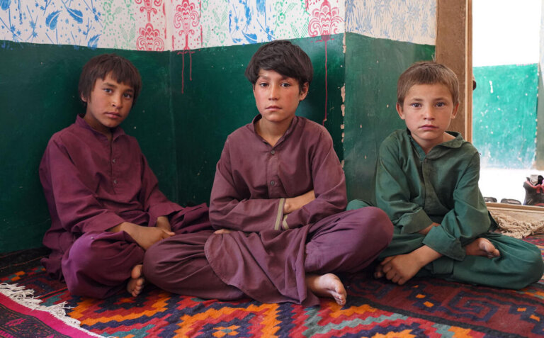 les réfugiés afghans de retour d'iran